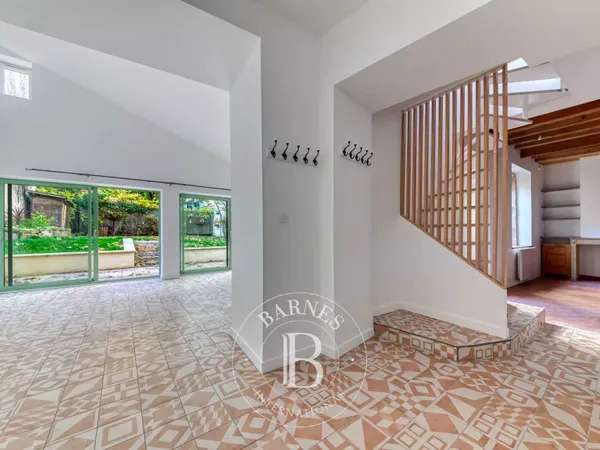 Lyon 5 - Saint Just - Appartement de 132,50 m² - Jardin - Terrasse - 3 Chambres 
