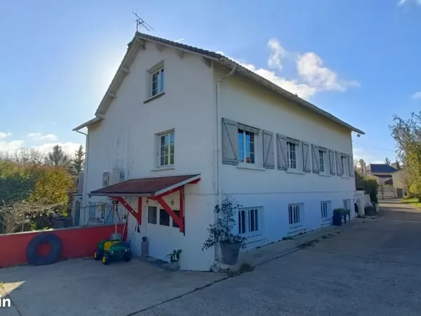 Maison 7 pièces 257 m² 