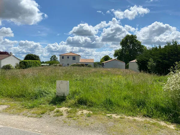 Terrain 798 m² 