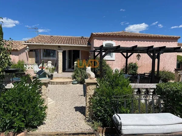 Maison de plain-pied 4 pièces 91 m² 