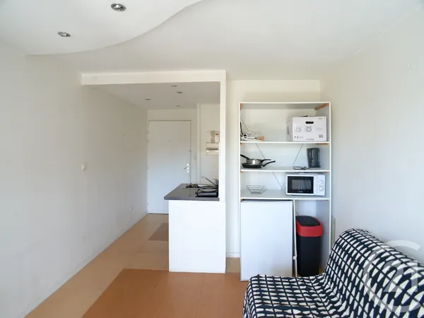 Appartement 1 pièce 18 m² 
