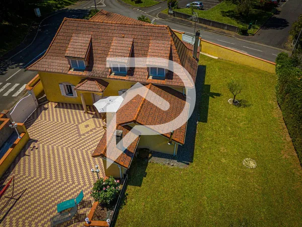 Maison 9 pièces 120 m² 