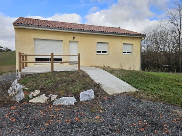 PROCHE CARAMAN - VILLA T4 
