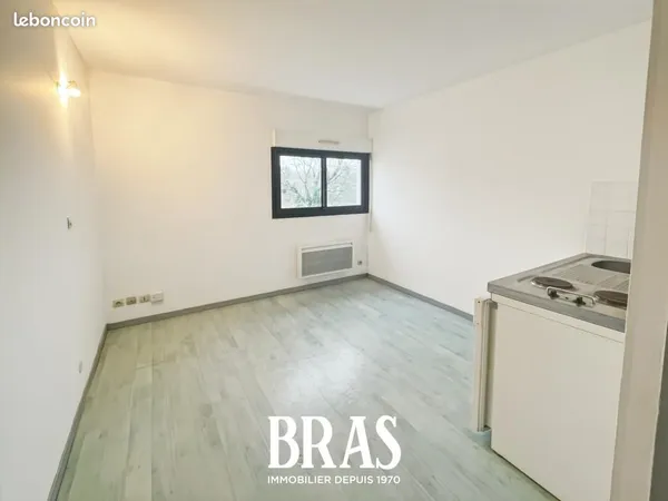 Appartement 1 pièce 16 m² 