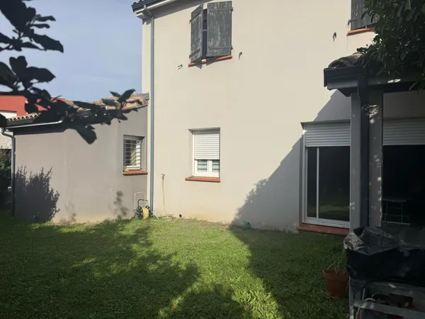 Maison 3 chambres garage jardin 