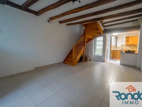 MAISON DE VILLAGE 3 PIECES/2 CHAMBRES/66 M2 
