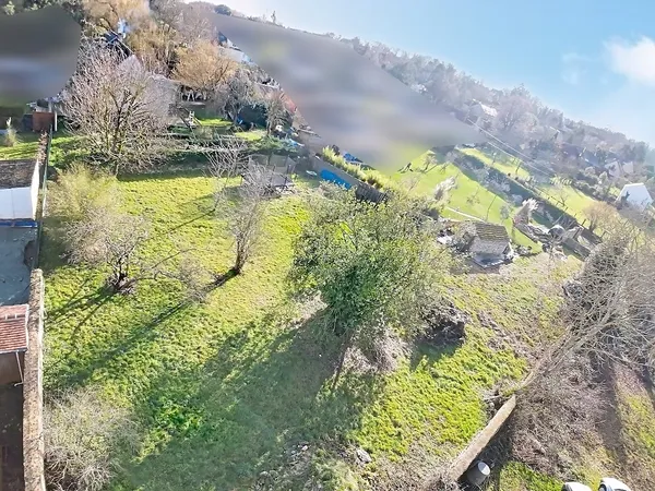 Terrain 1302 m² 