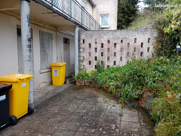 Investissement locatif : plateau 63 m2 à rénover avec extension et 