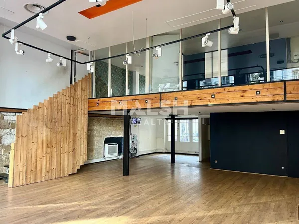 Local commercial 134 m² 
