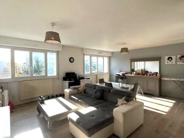 Appartement 4 pièces 82 m² 