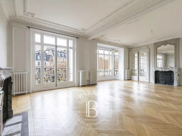 PARIS 15 - APPARTEMENT - 3/4 CHAMBRES 