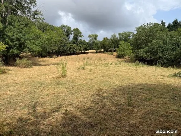 Terrain 1204 m² Montcel 