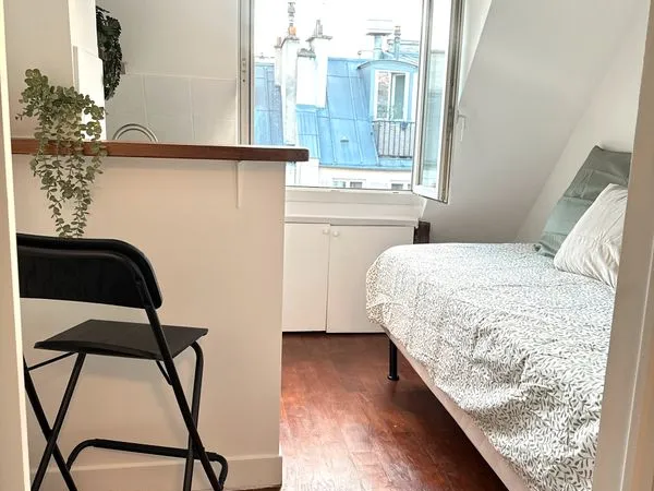 Chambre Pigalle refait à neuf 