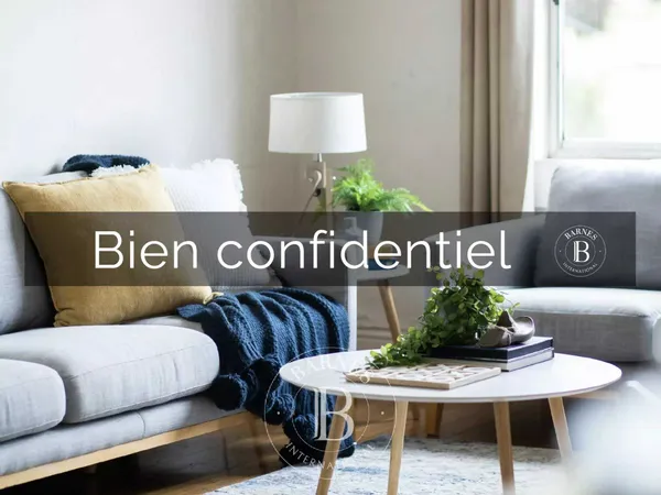 Le Bouscat - Parc Bordelais - Maison de 250 m² à rénover - Jardin - Parking 