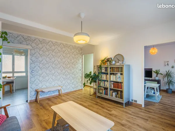 Appartement 5 pièces 75 m² 