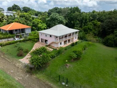 Villa T9 la Maugée au Lamentin 