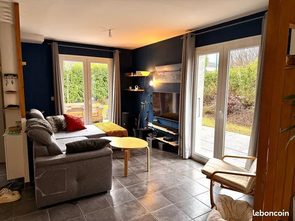Maison individuelle - 4 chambres - 100m2 - jardin clôturé - Vouvray- Châtillon en Michaille 