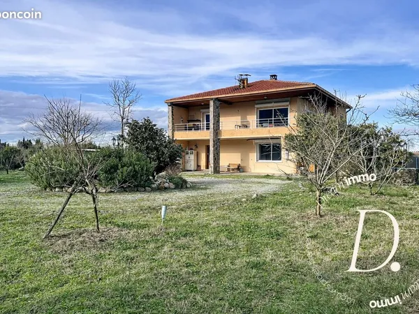 Villa 7 pièces 171 m² 