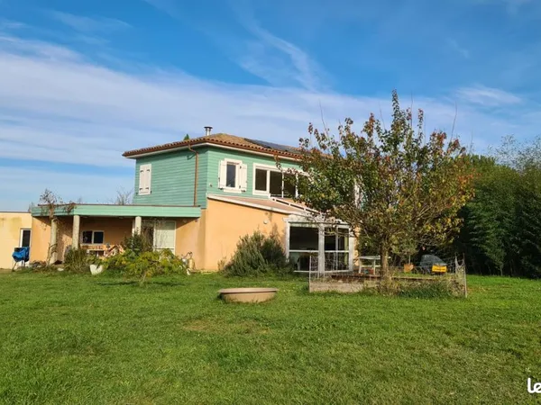 Maison 5 pièces 143 m² 