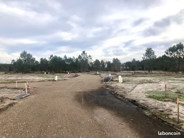 Terrain 762 m² Parentis En Born 