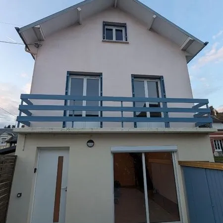 A louer maison de ville Lillebonne 