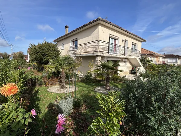 Maison Vente Ruffec 7p 172m² 182000€