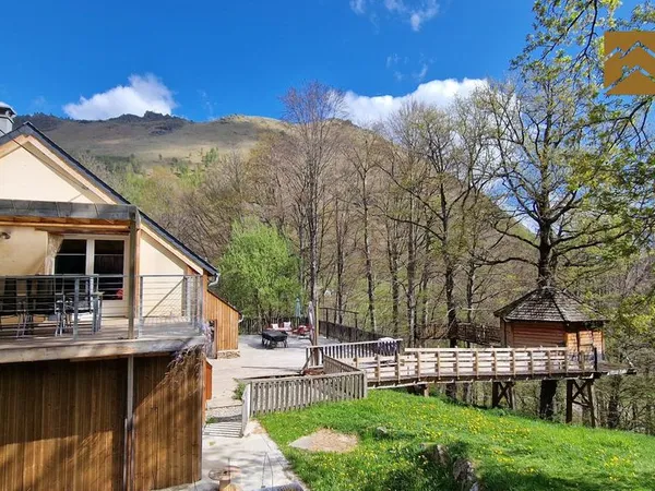 Maison 15 pièces 362 m² 