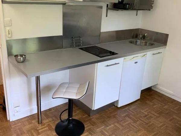 Studio 1 pièce 16 m² 