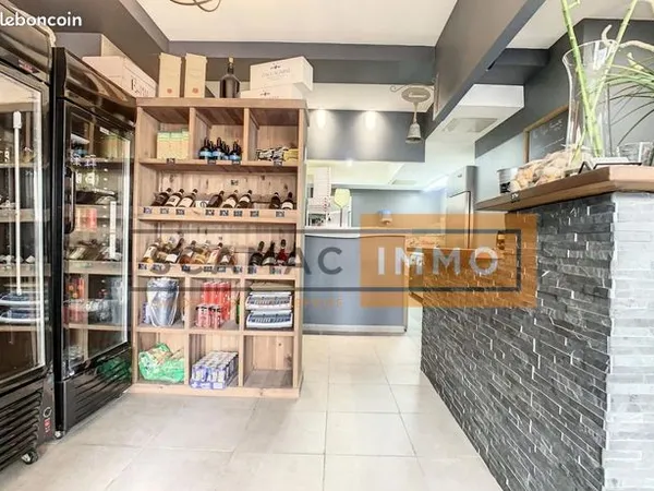Local commercial 150 m² 