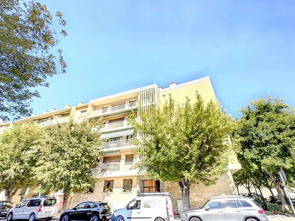 T2 idéalement situé 