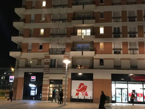 Studio 1 pièce 30 m² 