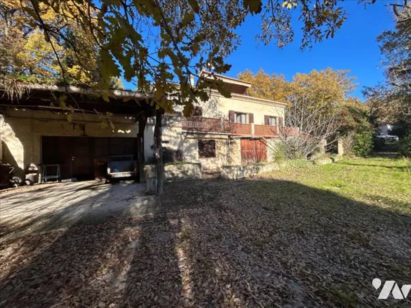 Maison 8 pièces 198 m² 