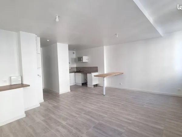 Appartement 4 pièces 81 m² 