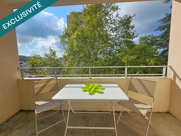 BESANCON CHAPRAIS F2 GRANDE LOGGIA ET PARKING 