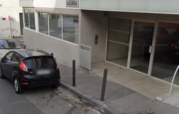 Parking 13 m² 