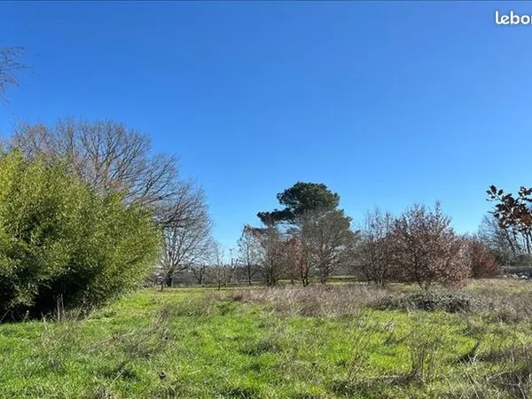 Terrain 1215 m² 