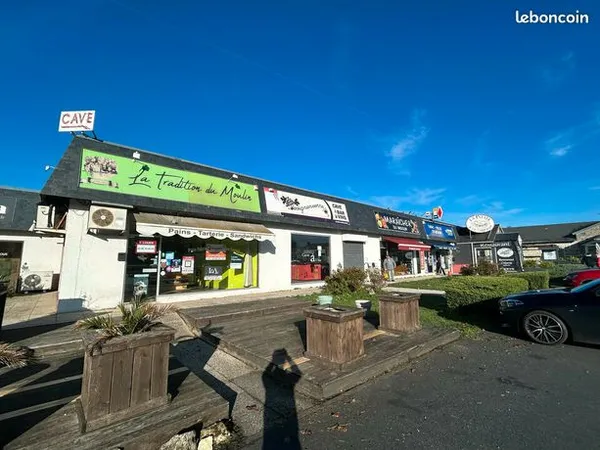 Local commercial 138 m² 