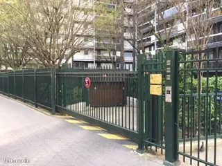 Parking à louer proche Tour Eiffel 125euros /mois 