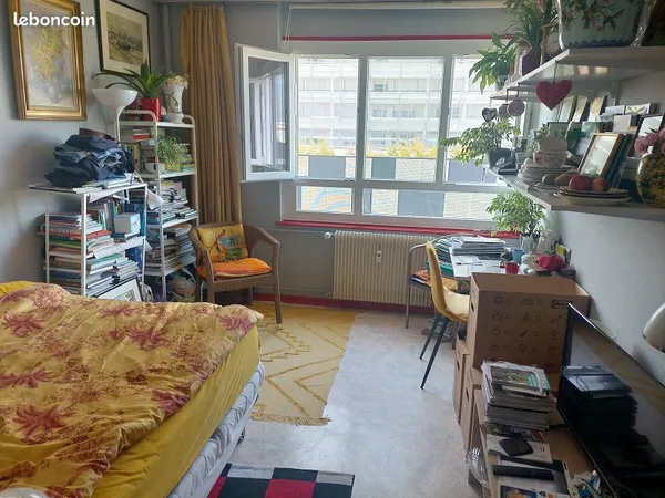 Studio 1 pièce 19 m² 