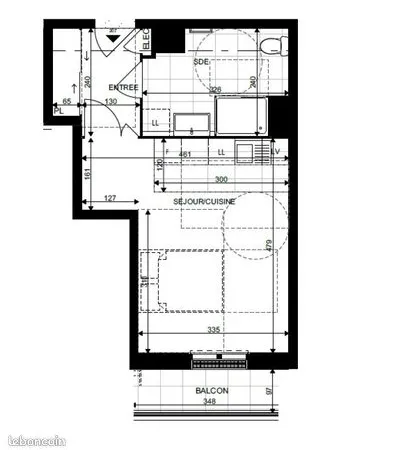 Studio 1 pièce 29 m² 