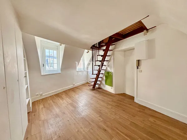 À vendre : Appartement 1 pièce à Saint-Germain-en-Laye 