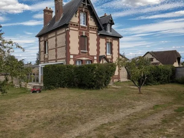Propriété 8 pièces 178 m² 