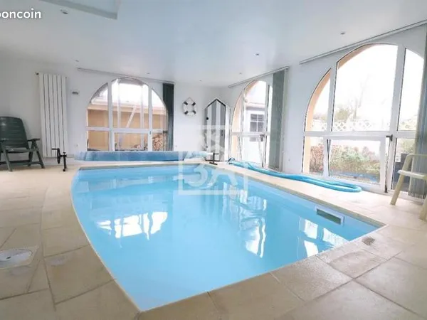 Maison 7 pièces 193 m² 