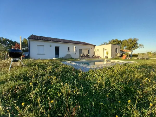 Maison de plain-pied 5 pièces 115 m² 