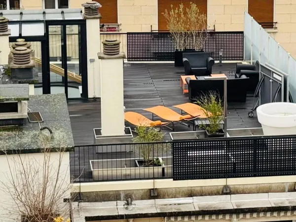 Appartement 5 pièces 145 m² 