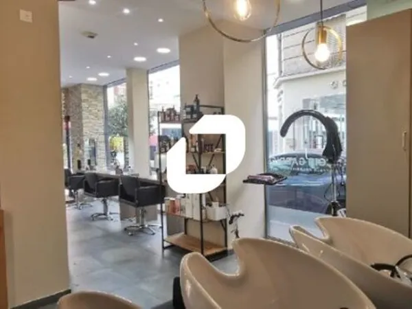 Locaux Commerciaux - CESSION DE FONDS - 88 m² non divisibles 