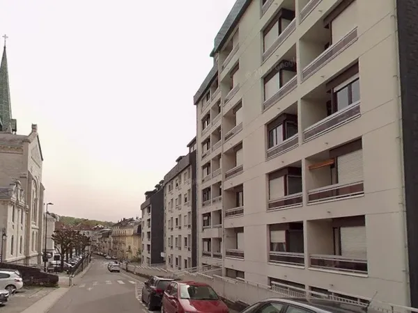 A VENDRE AIX LES BAINS STUDIO AVEC LOGGIA 