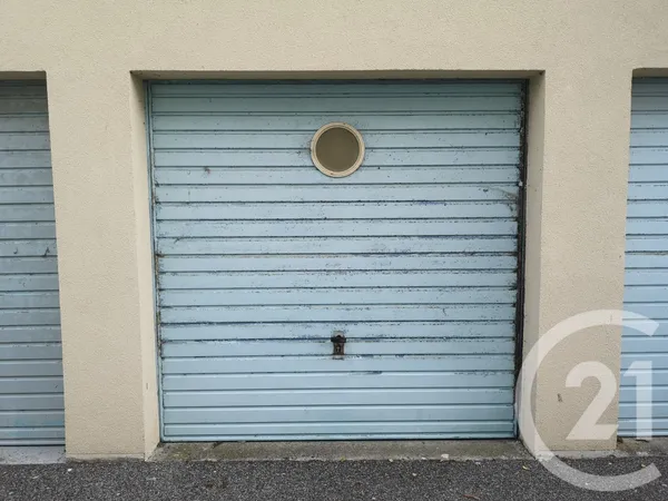 Parking 13 m² 