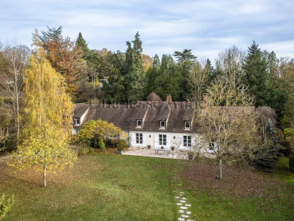 Maison 5 pièces 210 m² 