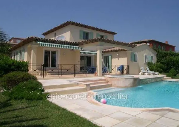 Villa 6 pièces 154 m² 